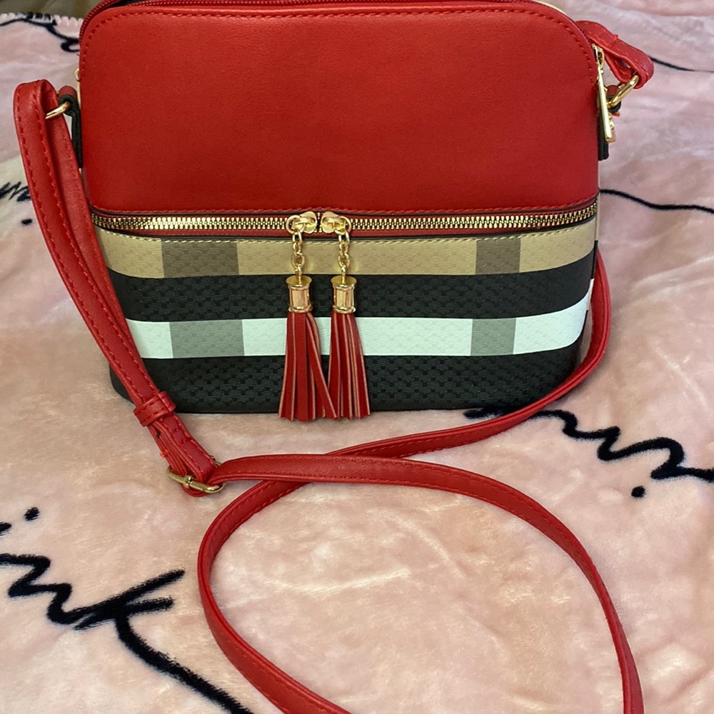 Crossbody purse